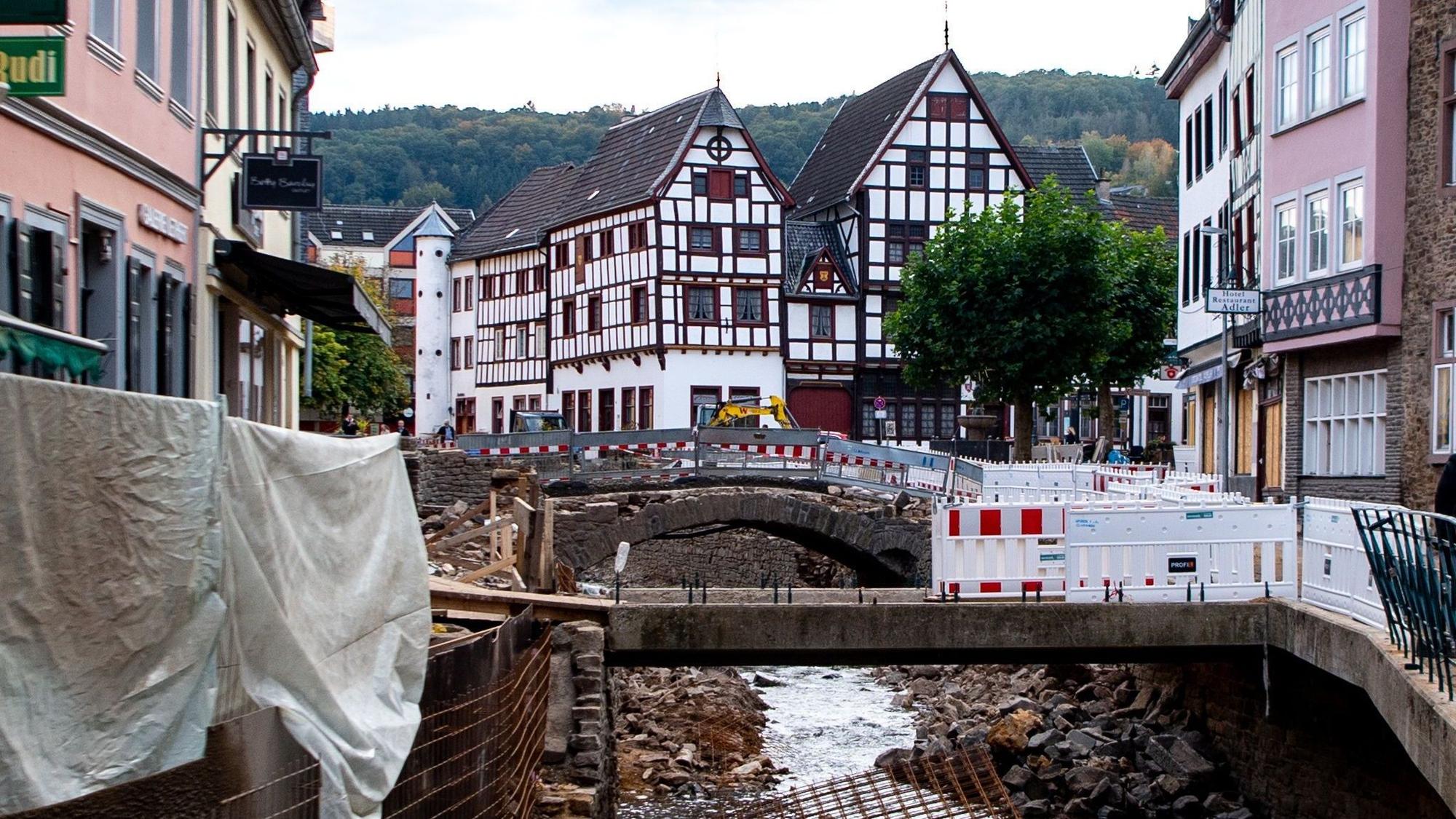 Archivbild vom 18.10.2021: 100 Tage nach der Flut in Bad Münstereifel.