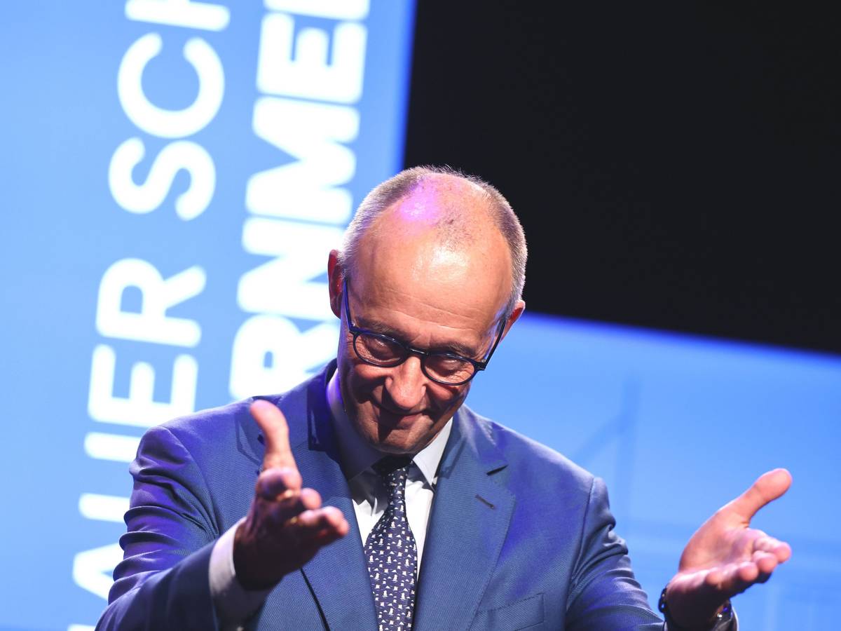 Bundeskanzler Friedrich Merz (CDU) bei der Eröffnung der „Adenauer School of Government“ in Köln.
