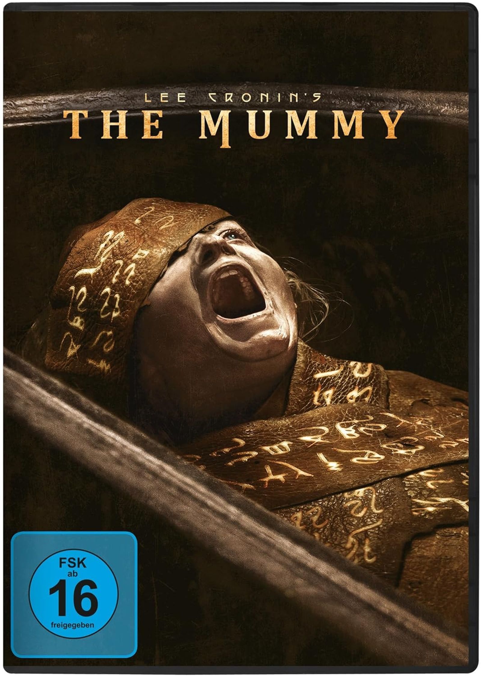 „Lee Cronin's The Mummy“ wirft Fragen auf, zum Beispiel: Warum wurde die acht Jahre lang vermisste Katie ausgerechnet in einem 3.000 Jahre alten Sarkophag gefunden? (Bild: Warner Bros.)