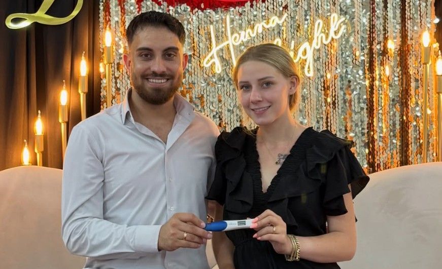 Loredana Wollny und ihr Ehemann Servet verkünden auf Instagram, dass sie ihr drittes Kind erwarten.