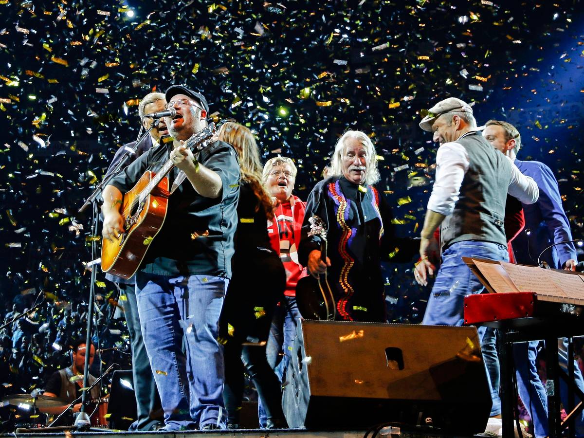 Björn Heuser bei „Kölle singt“ in der Lanxess-Arena.