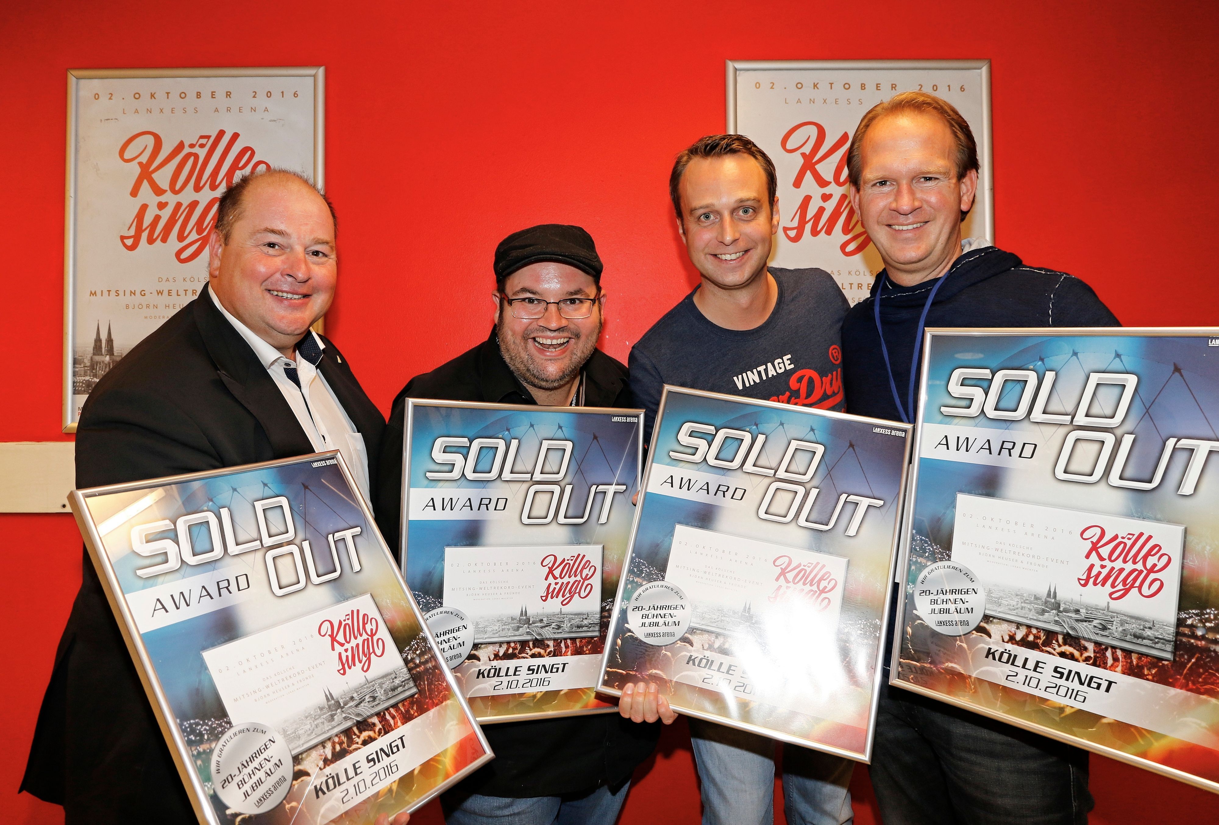 Stephan Brandt, Björn Heuser, Lukas Wachten und Stefan Löcher mit Sold-out-Awards.