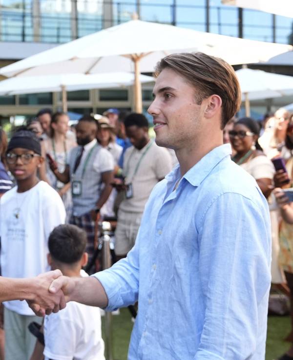 Prinzessin Kate trifft den britischen Wimbledon-Halbfinalist Arthur Fery.