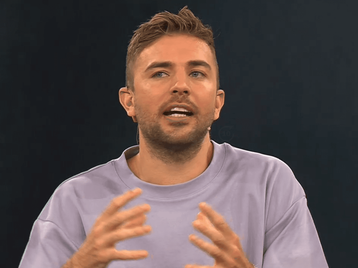 Christoph Kramer gestikuliert.