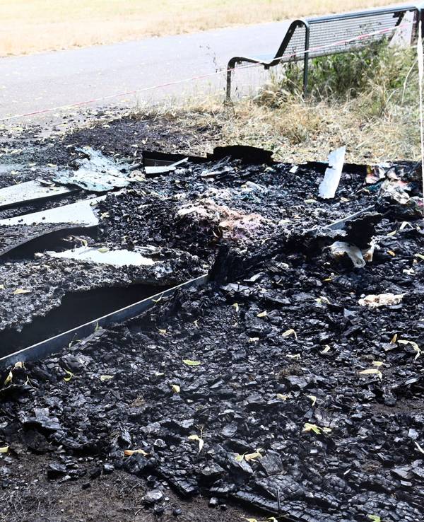1Die mobilen Toiletten (Dixi-Klos) im Beethovenpark sind erneut abgebrannt. Es wird Brandstiftung vermutet.
