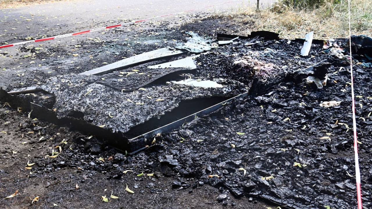 1Die mobilen Toiletten (Dixi-Klos) im Beethovenpark sind erneut abgebrannt. Es wird Brandstiftung vermutet.