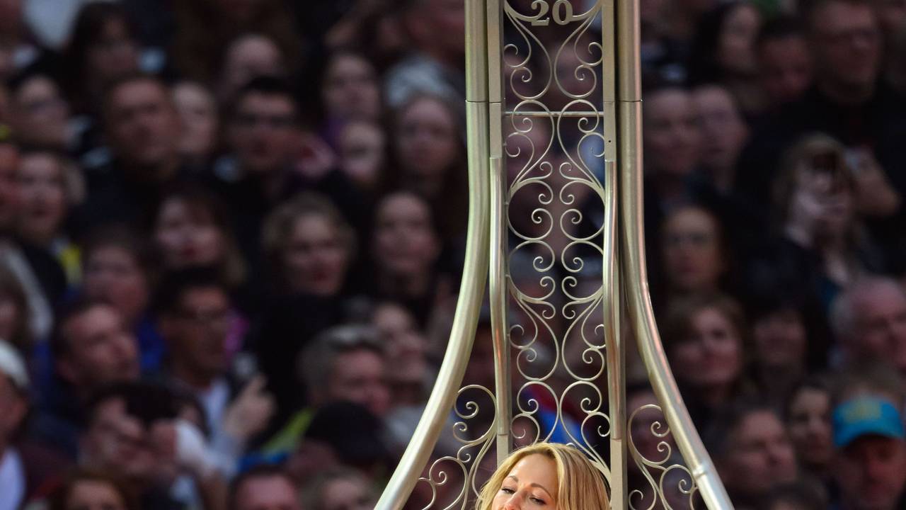 Helene Fischer tritt im Rudolf-Harbig-Stadion beim Auftakt ihrer „360° Stadion Tour 2026“ auf.