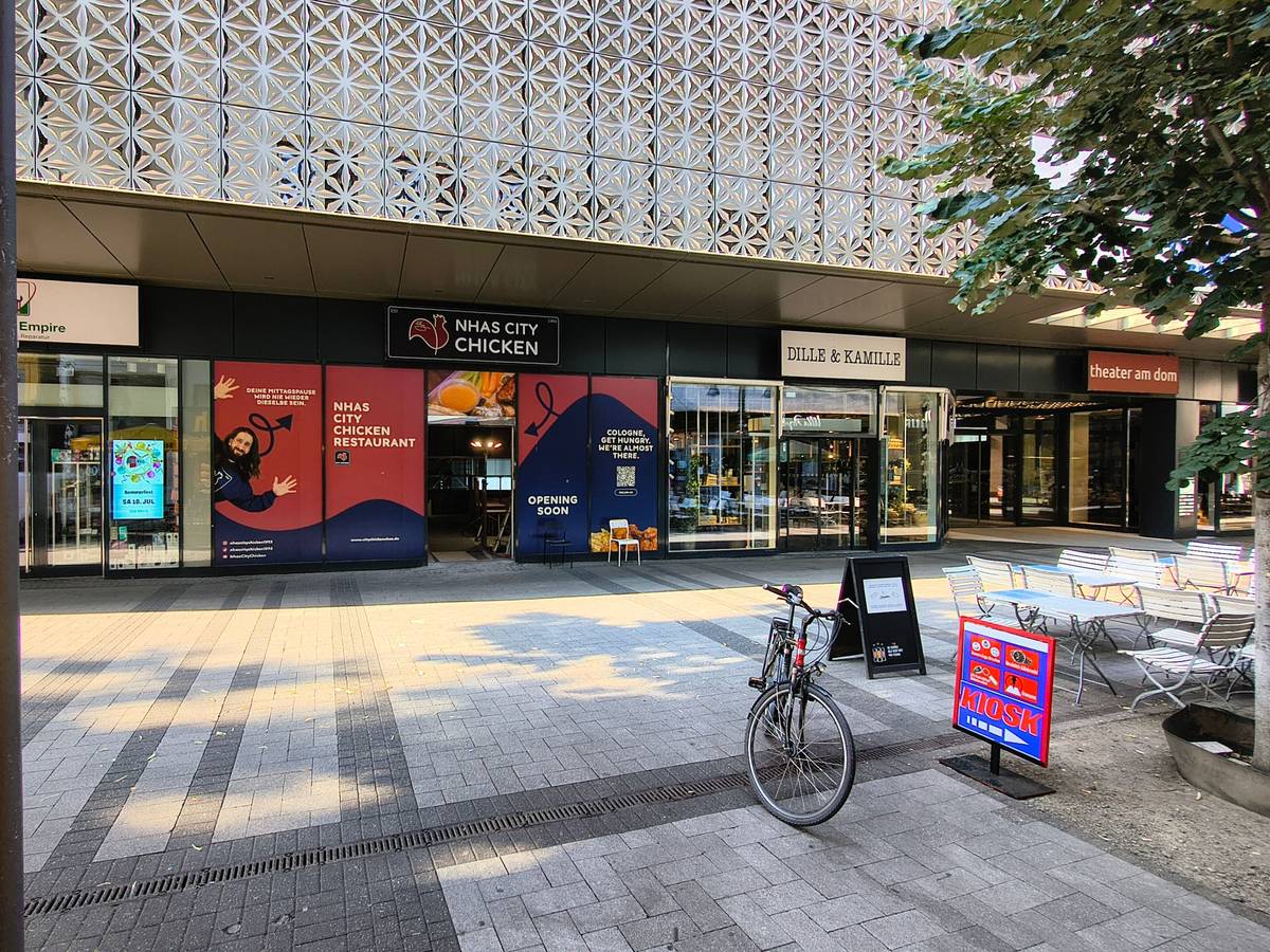 Auf der Breite Straße soll am 18. September Nhas City Chicken eröffnen.