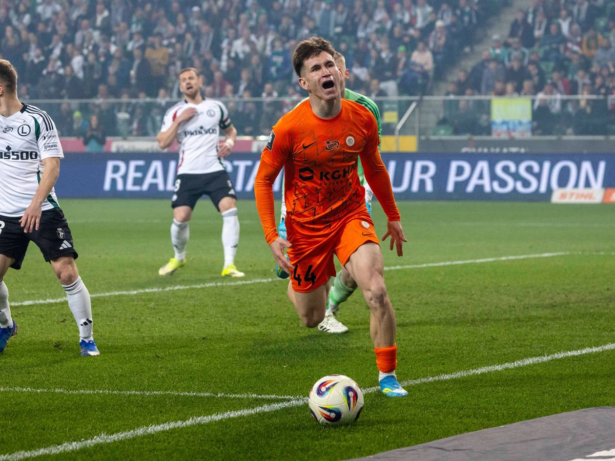 Marcel Regula im Spiel gegen Legia Warschau.