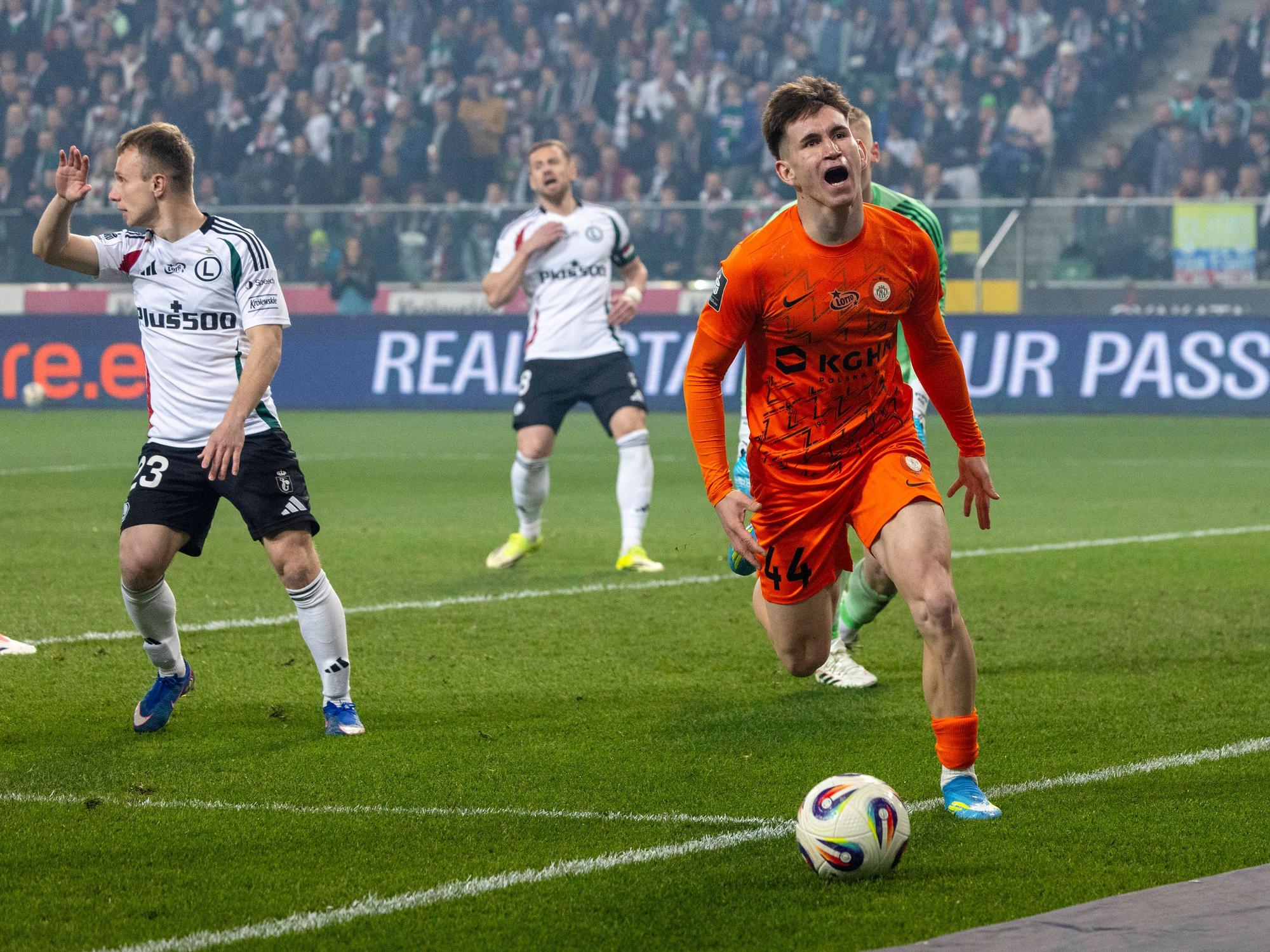 Marcel Regula im Spiel gegen Legia Warschau.