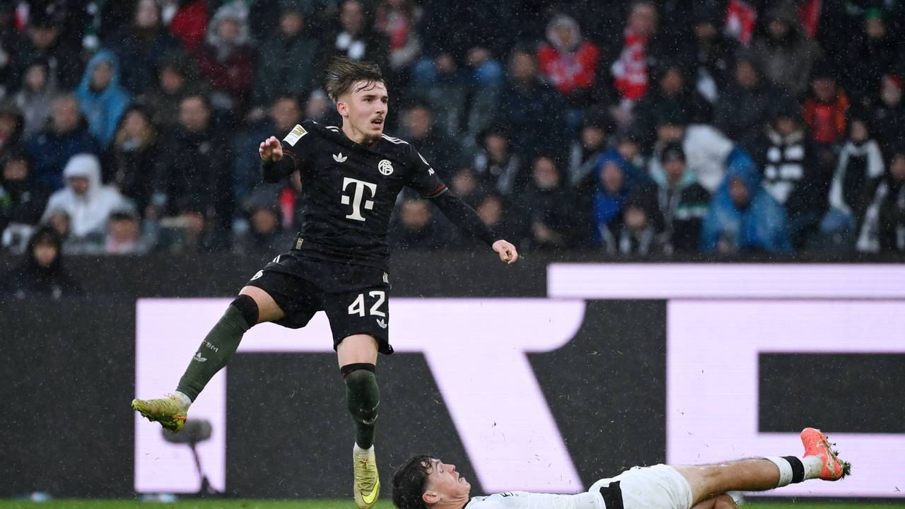 Lennart Karl im Spiel gegen Borussia Mönchengladbach.