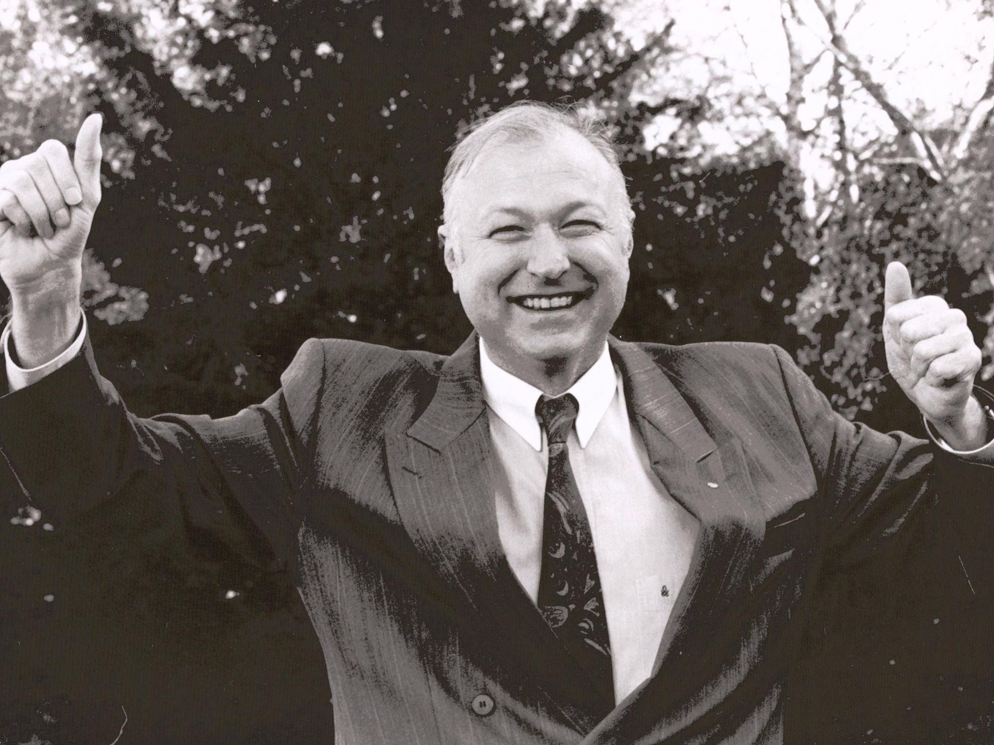 Rolf Dietmar Schuster war Präsident der Großen Mülheimer Karnevals-Gesellschaft (G.M.K.G.), Foto von 1993.