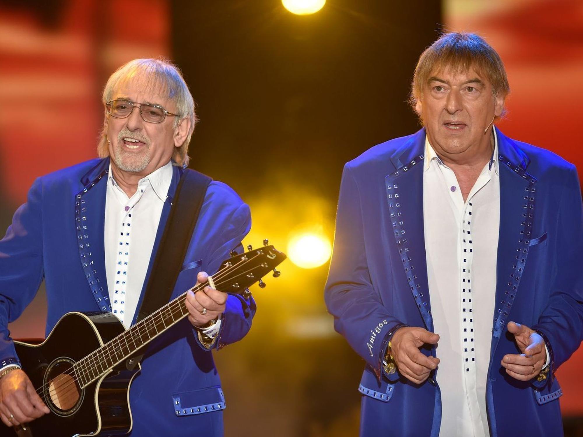 Bernd Ulrich (rechts), hier zusammen mit seinem Bruder Karl-Heinz Ulrich, kann das „Immer wieder sonntags“-Aus nicht verstehen. (Bild: 2014 Getty Images)