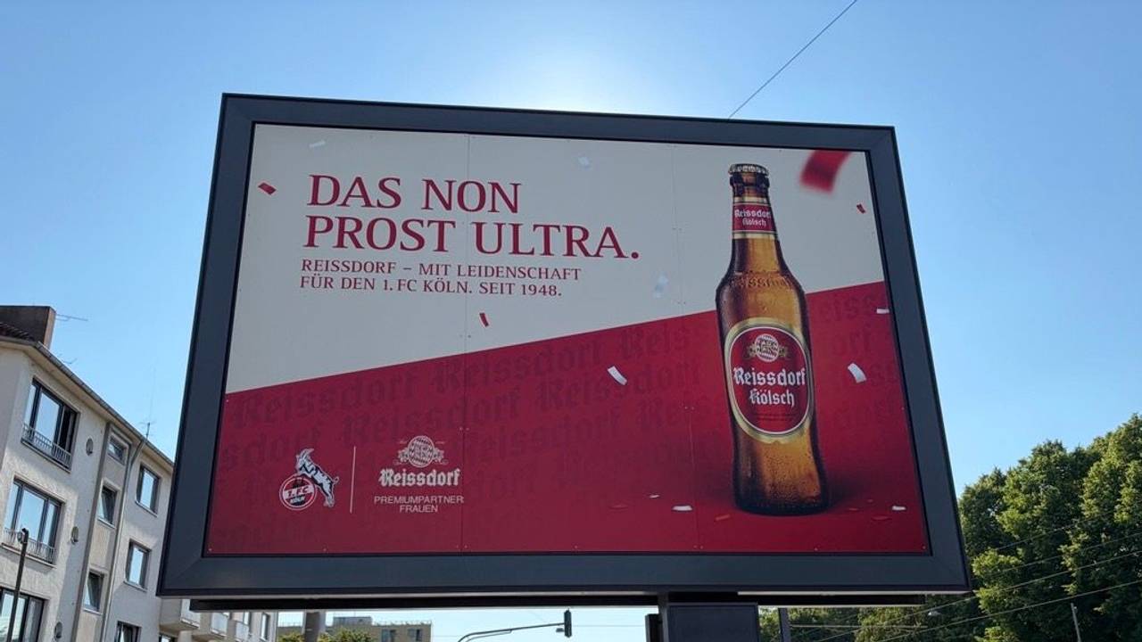 Reissdorf-Kölsch macht Werbung mit dem 1. FC Köln.