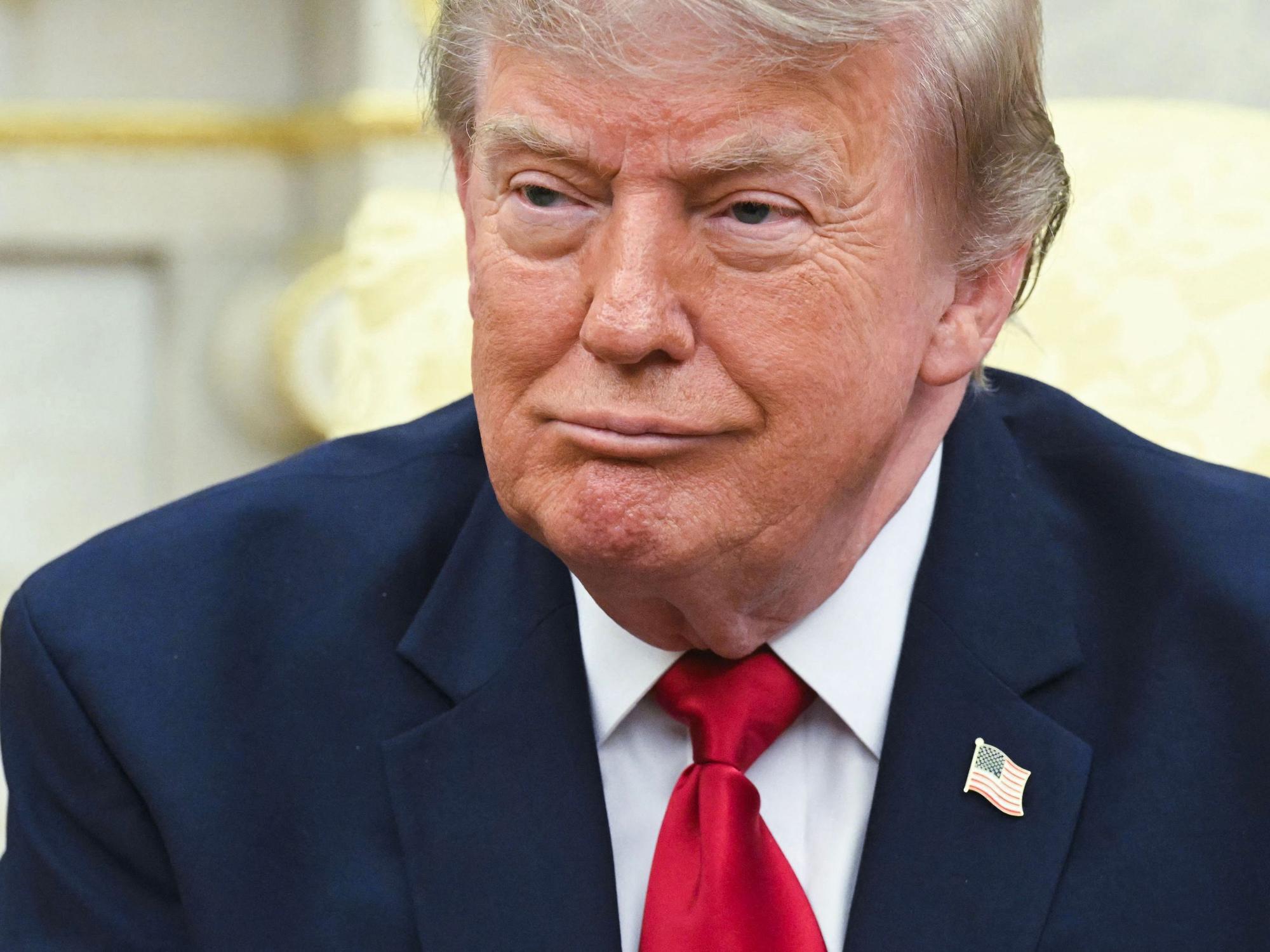 US-Präsident Donald Trump (hier am 14. Juli im Oval Office des Weißen Hauses) droht dem Iran mit der Zerstörung ziviler Infrastruktur.