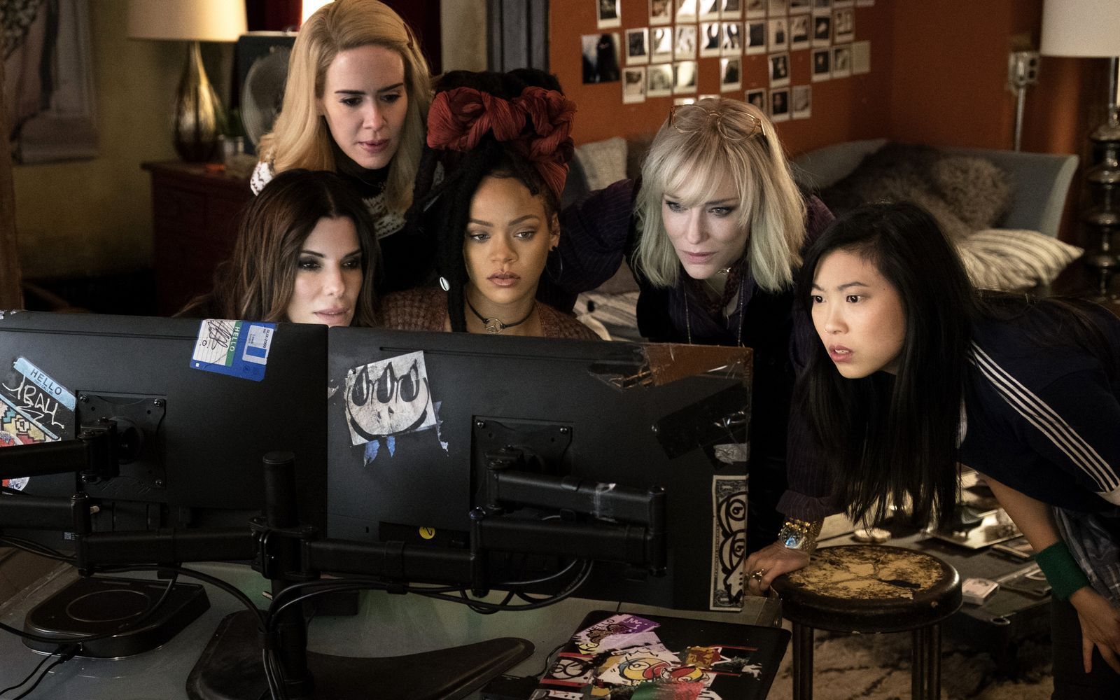 Jetzt können die Männer einpacken, von links: Debbie Ocean, Tammy (Sarah Paulson), Nine Ball (Rihanna), Lou Miller (Cate Blanchett) und Constance (Awkwafina) planen einen Diamanten-Raub, der sich mit dem von Debbies Bruder Danny Ocean messen kann. (Bild: ProSieben/ 2018 Warner Bros. Entertainment Inc., Village Roadshow (BVI) Limited.)