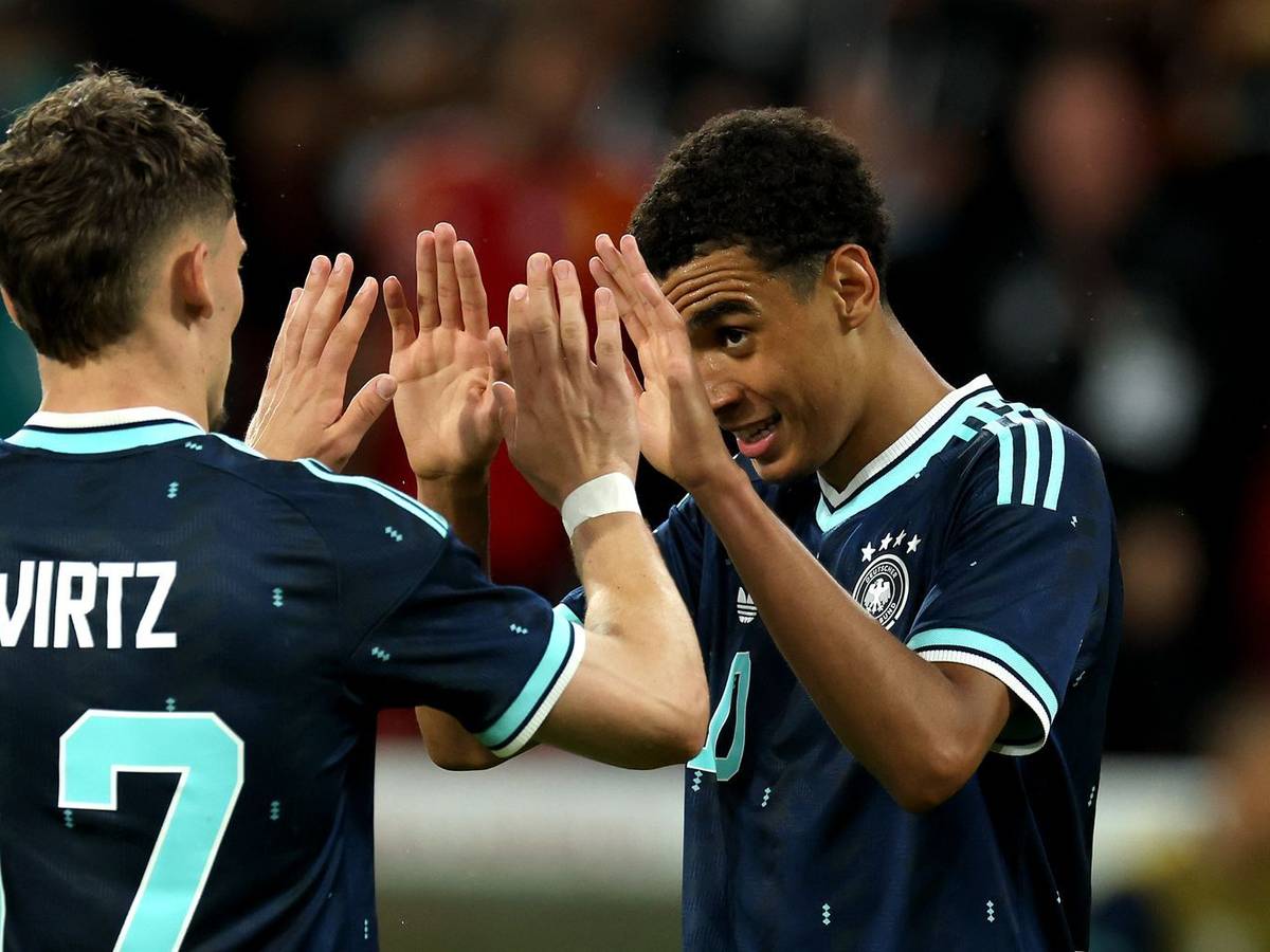 Die deutschen Mittelfeldstars Florian Wirtz (links) und Jamal Musiala konnten bei der WM nicht in erhofftem Maße glänzen. (Bild: 2026 Getty Images/Alexander Hassenstein)