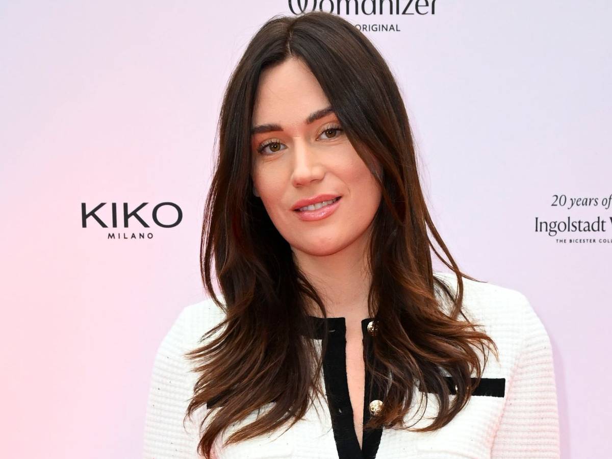 Gloria-Sophie Burkandt findet: „Wen ich date, wen ich nicht date und mit wem ich nur befreundet bin, geht niemanden was an.“ (Bild: 2025 Getty Images/Hannes Magerstaedt)