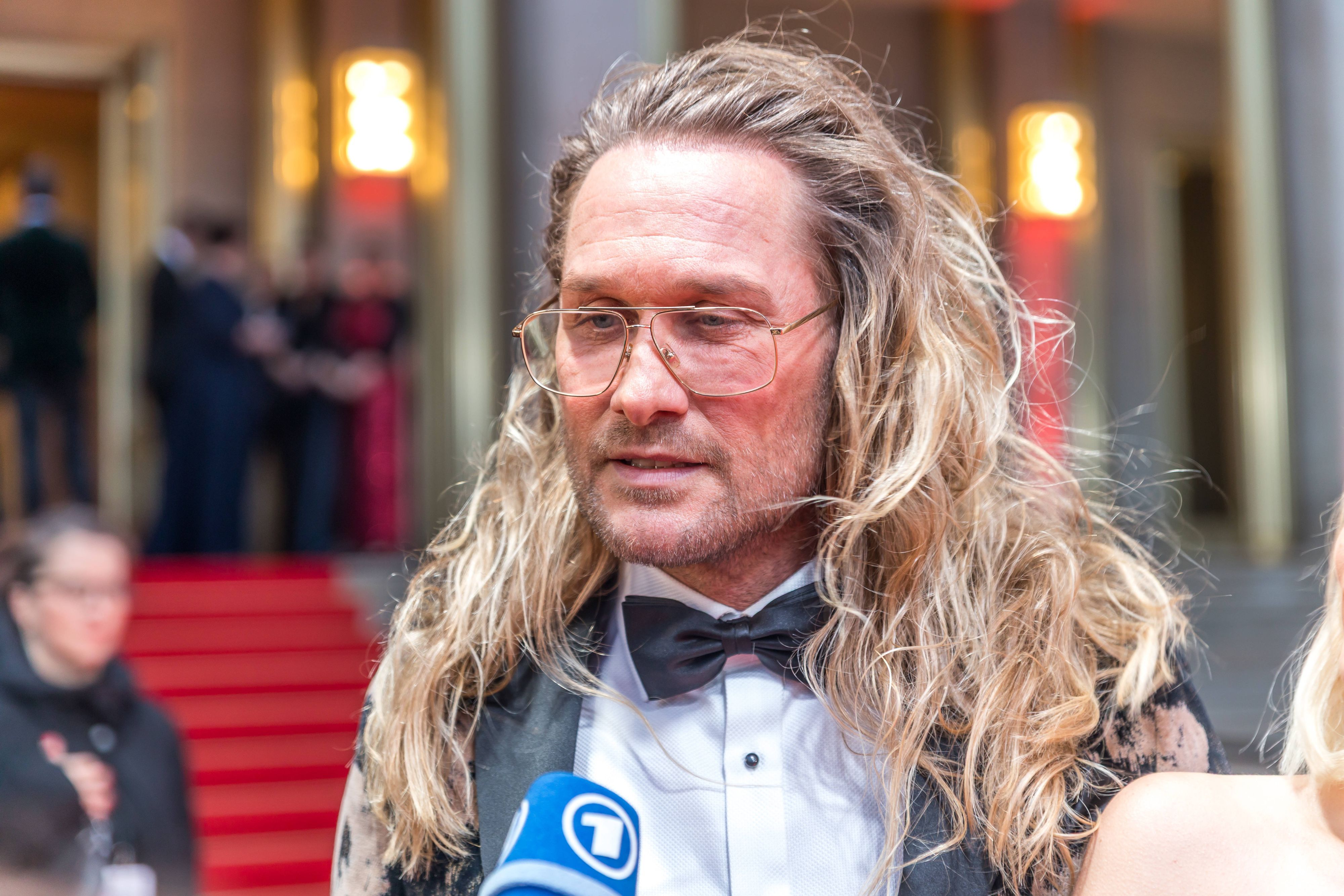 Nico Schwanz (hier 2025 beim Opernball in Leipzig)