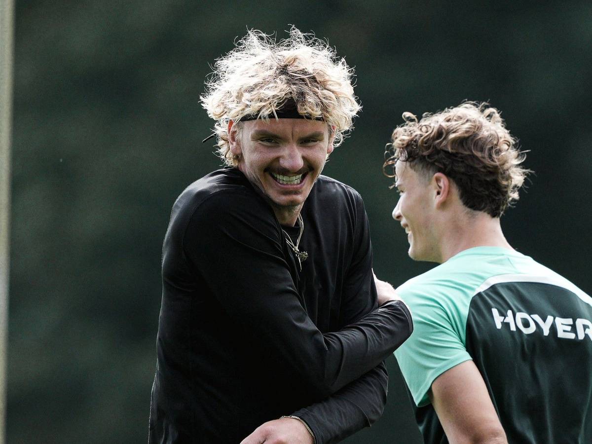Bei Werder Bremen trainiert Nick Woltemade mit.