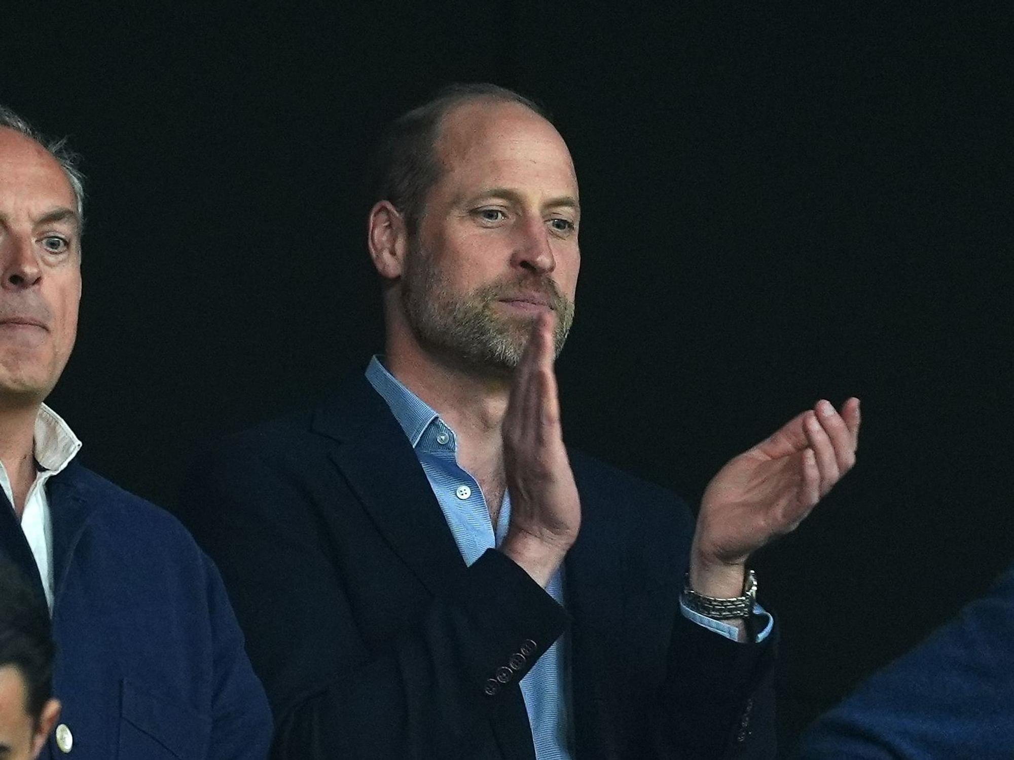Prinz William schaut enttäuscht.