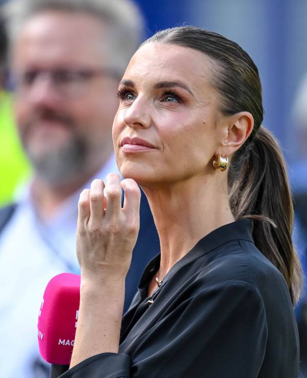 Laura Wontorra als Moderatorin bei der WM.