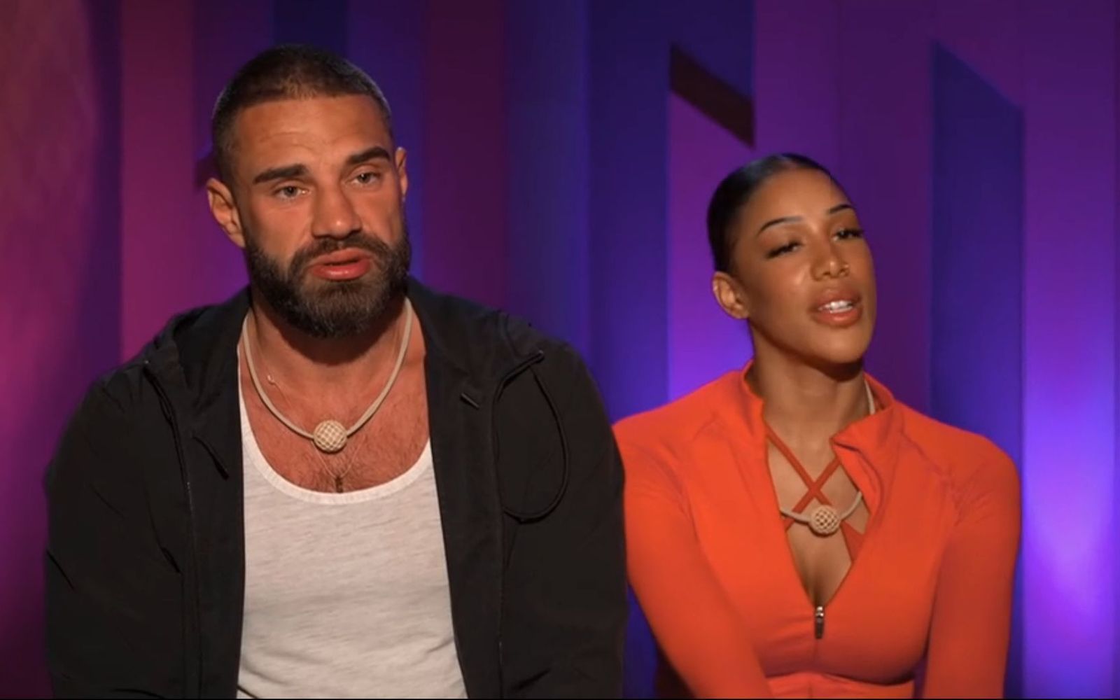 Vanessa (rechts) möchte Aleks nach der Show am liebsten „nie wieder sehen“.
 (Bild: RTL)