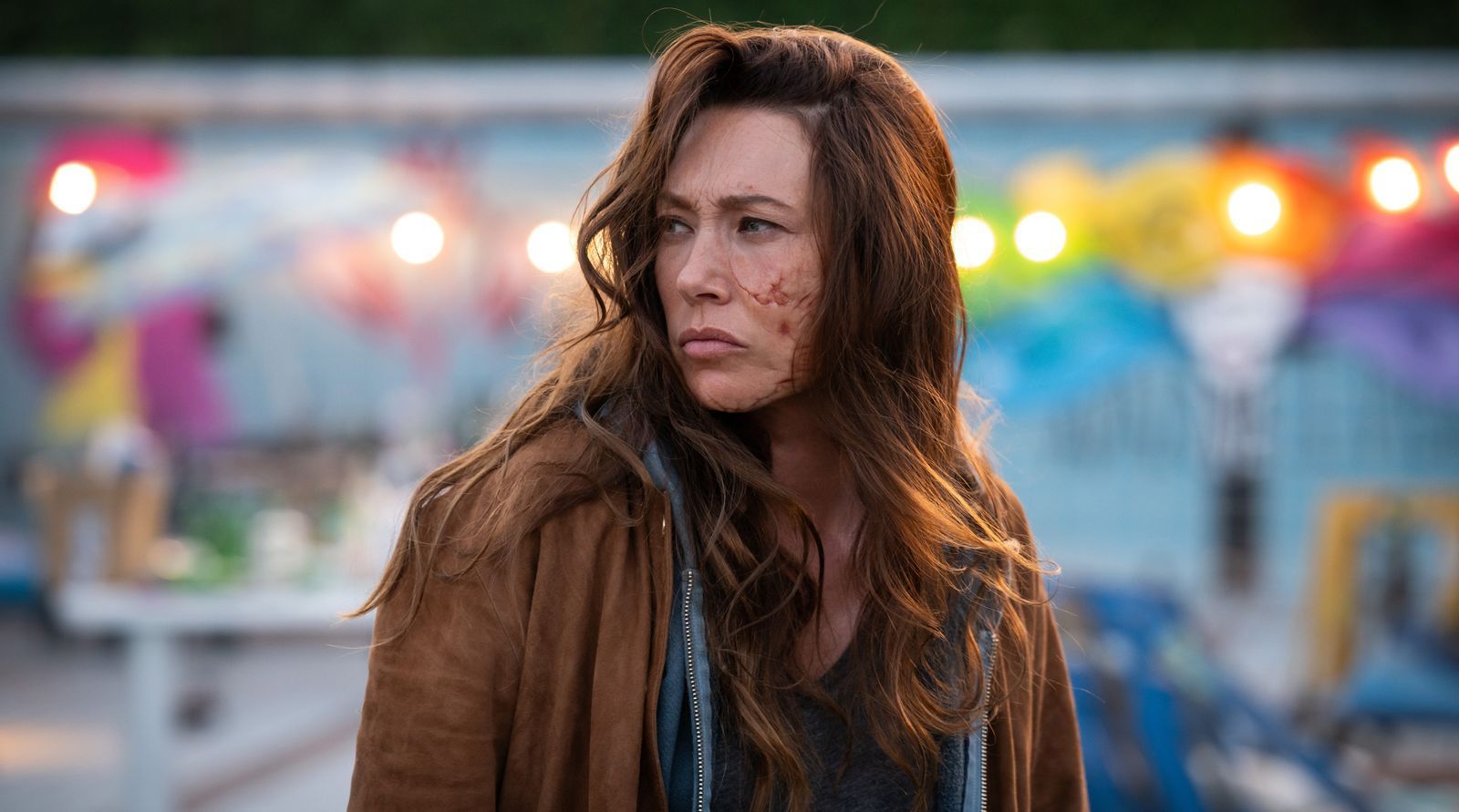 Bei ihrem letzten Einsatz wurde die Pariser Hauptkommissarin Noémie Chastain (Laura Smet) schwer im Gesicht verletzt.  (Bild: ARD Degeto Film/France Télévisions/Quad Drama/Fabien Malot)