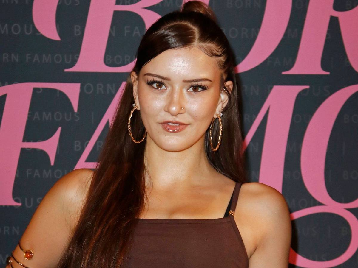 Summer Terenzi, die Tochter von Sarah Connor und Marc Terenzi, erzählt im ProSieben-Format „Born Famous“ von ihrer Tourette-Erkrankung. (Bild: IMAGO / Future Image / C.Tamcke)