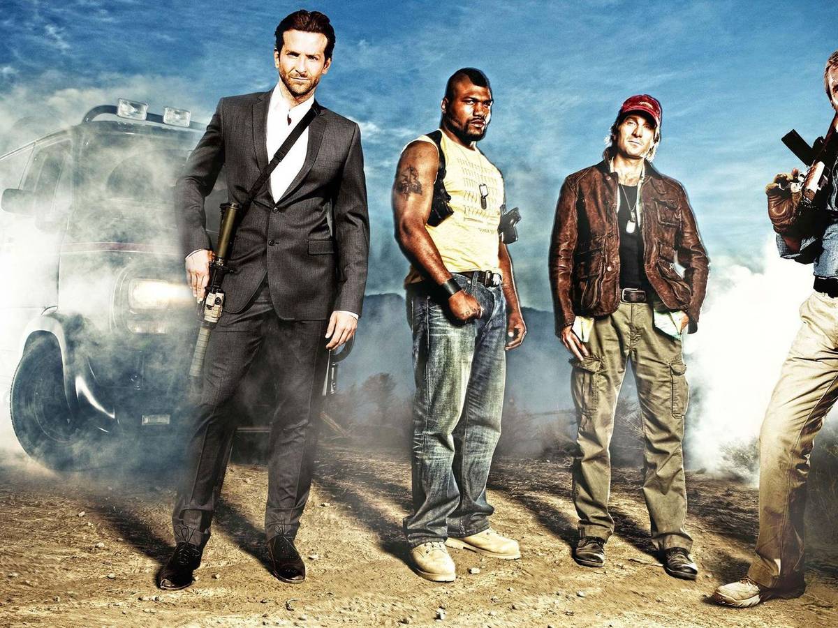 Nach ihrem Ausbruch aus dem Gefängnis muss das „A-Team“ erst einmal untertauchen. Die Männer wollen den Schuldigen finden und zur Rechenschaft ziehen, der sie hinter Gitter gebracht hat. Von links: Face (Bradley Cooper), B. A. Baracus (Quentin „Rampage“ Jackson), Murdock (Sharlto Copley) und Hannibal (Liam Neeson). (Bild: RTL / TM and © 2010 Twentieth Century Fox Film Corporation)