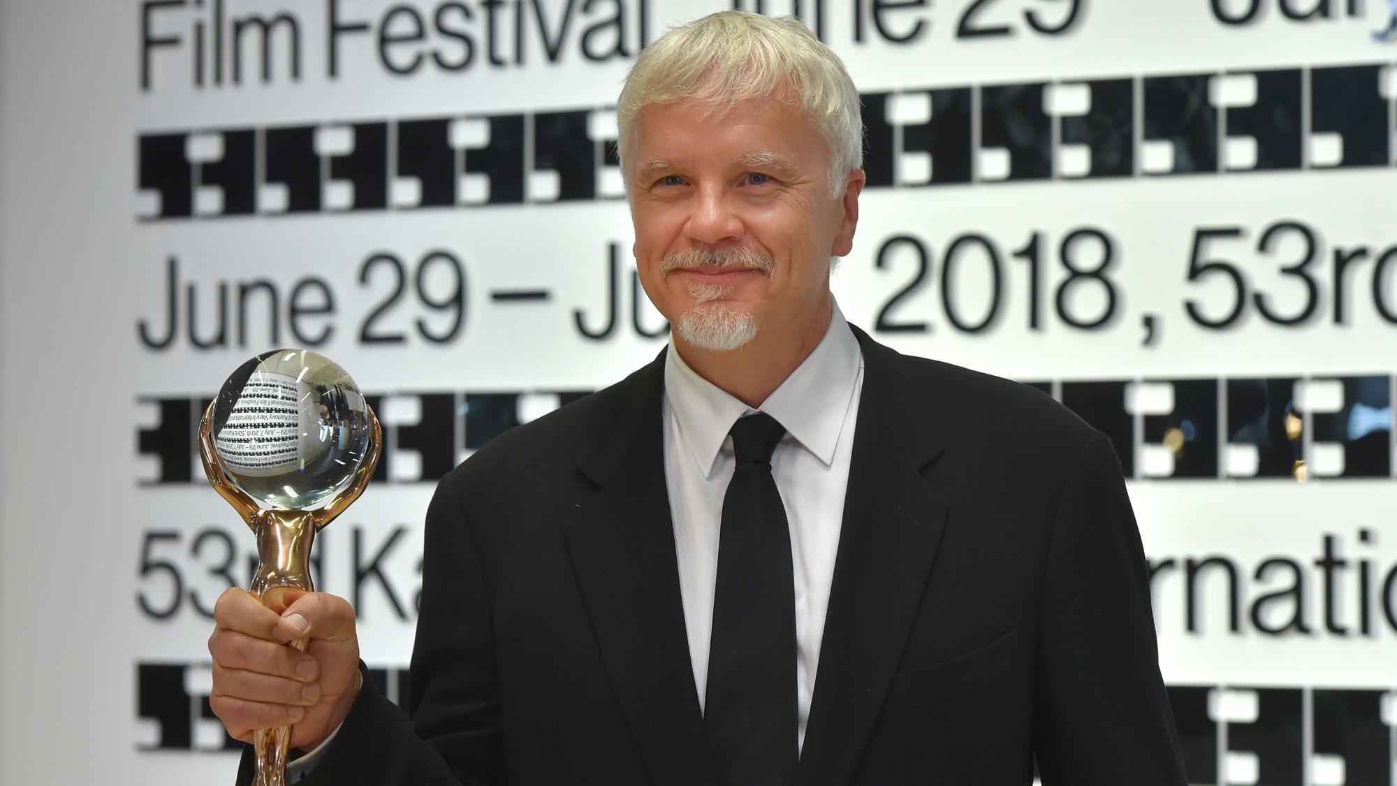 US-Schauspieler Tim Robbins wurde beim Internationalen Filmfestival 2018 mit dem Kristallglobus für außerordentliche Verdienste ausgezeichnet.