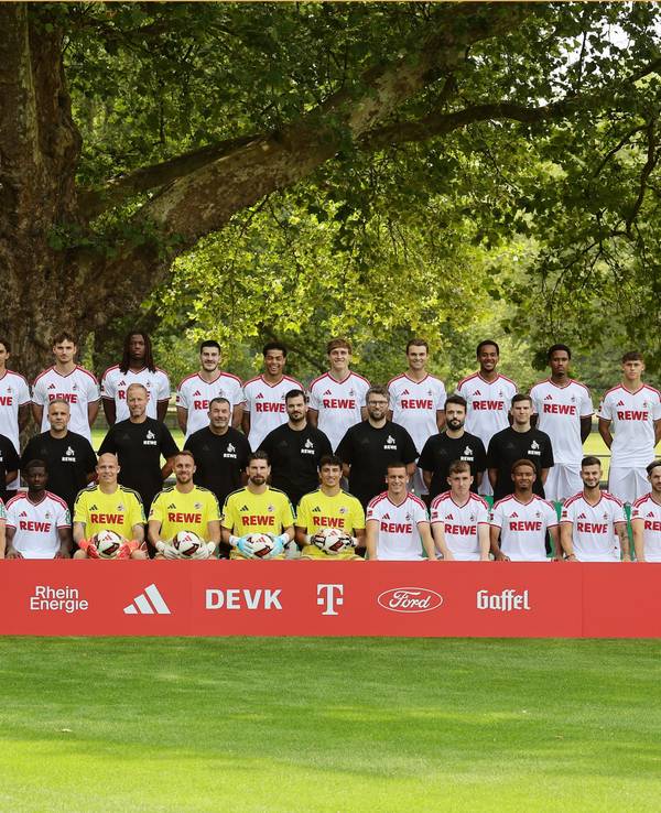 Das Mannschaftsfoto des 1. FC Köln.