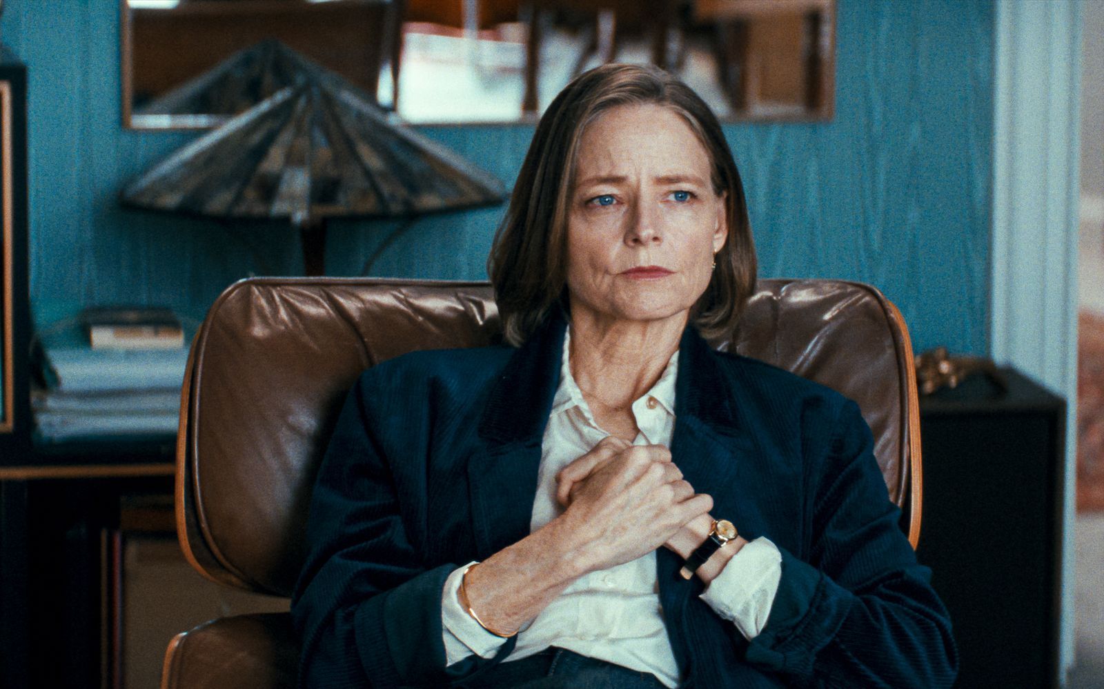 Die Psychiaterin Lilian Steiner (Jodie Foster) macht sich Sorgen um ihre Patientin, die zum wiederholten Mal eine Therapiesitzung versäumt.  (Bild: Plaion Pictures/George Lechaptois)