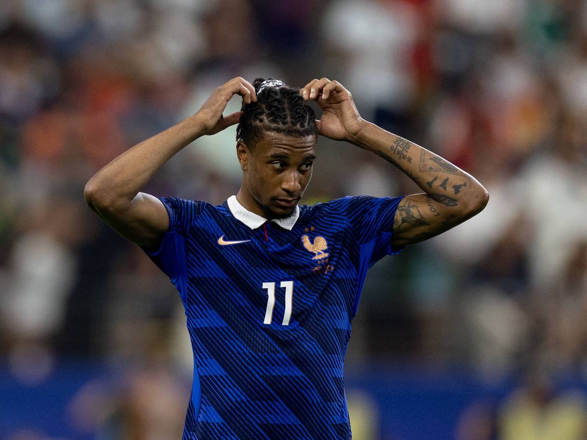 Michael Olise im Frankreich-Trikot.