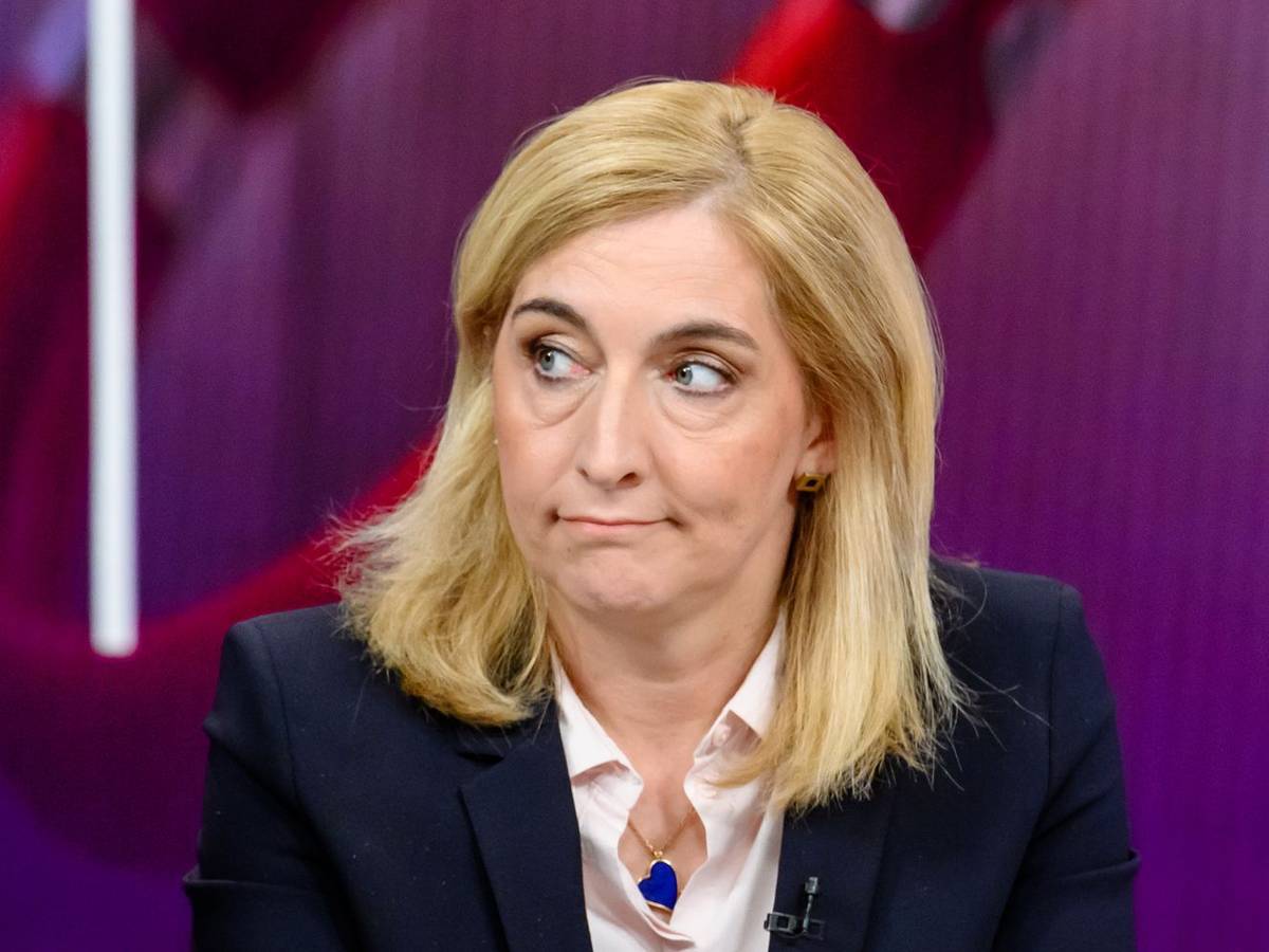 „Da gibt es nichts schönzureden“: Bundesgesundheitsministerin Nina Warken (CDU) musste einräumen, dass es nach wie vor große Ungerechtigkeiten bei den Krankenkassenkosten der Grundsicherungsempfänger gibt. (Bild: ZDF/Svea Pietschmann )