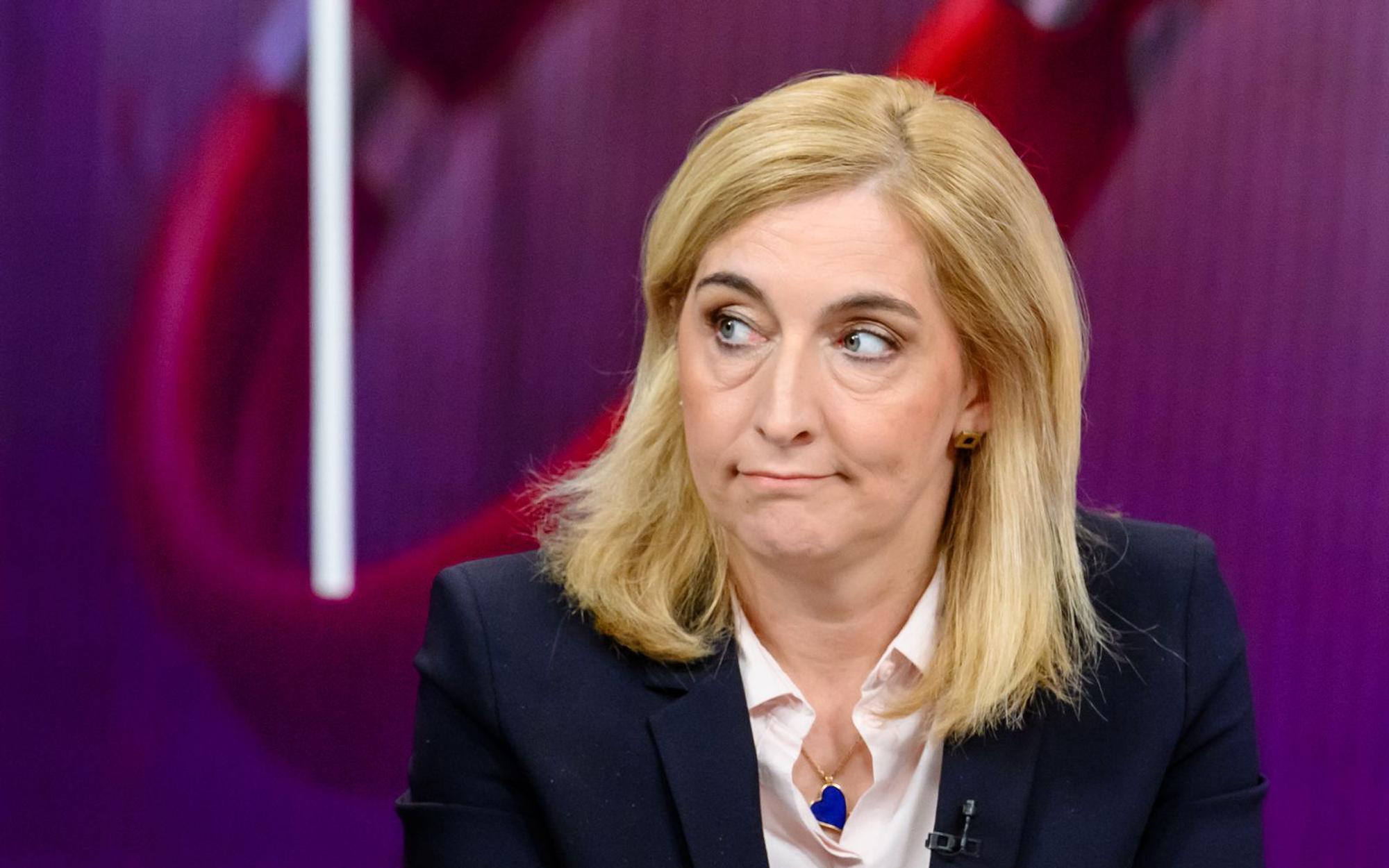 „Da gibt es nichts schönzureden“: Bundesgesundheitsministerin Nina Warken (CDU) musste einräumen, dass es nach wie vor große Ungerechtigkeiten bei den Krankenkassenkosten der Grundsicherungsempfänger gibt. (Bild: ZDF/Svea Pietschmann )