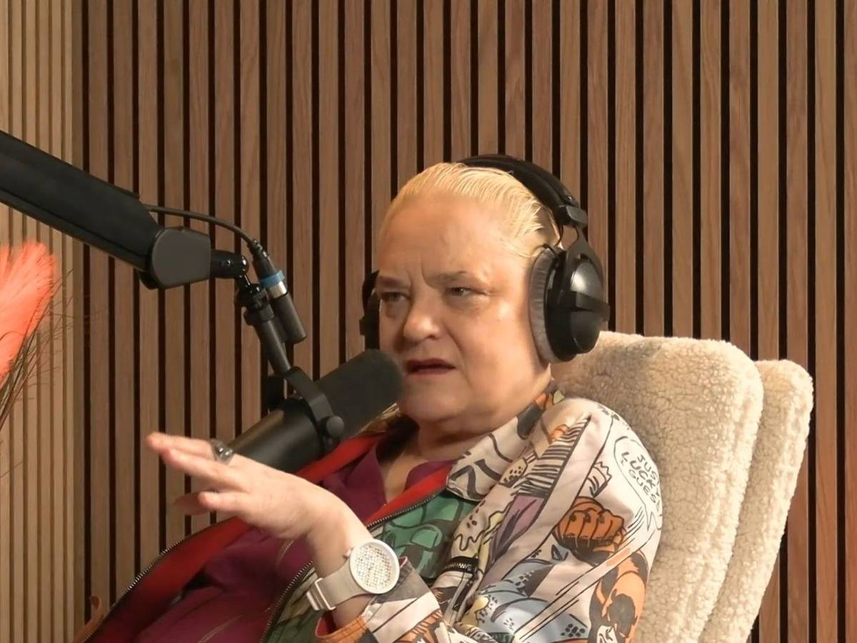 In ihrem Podcast „Gestatten, von Sinnen!“ hat Hella von Sinnen über ihren verstorbenen Freund Dirk Bach gesprochen. (Bild: RE*PLAY/ Gestatten, von Sinnen!)