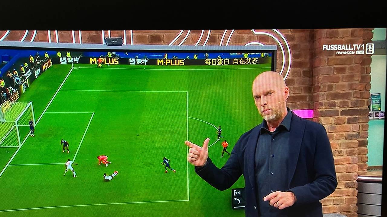 Jan Henkel analysiert.