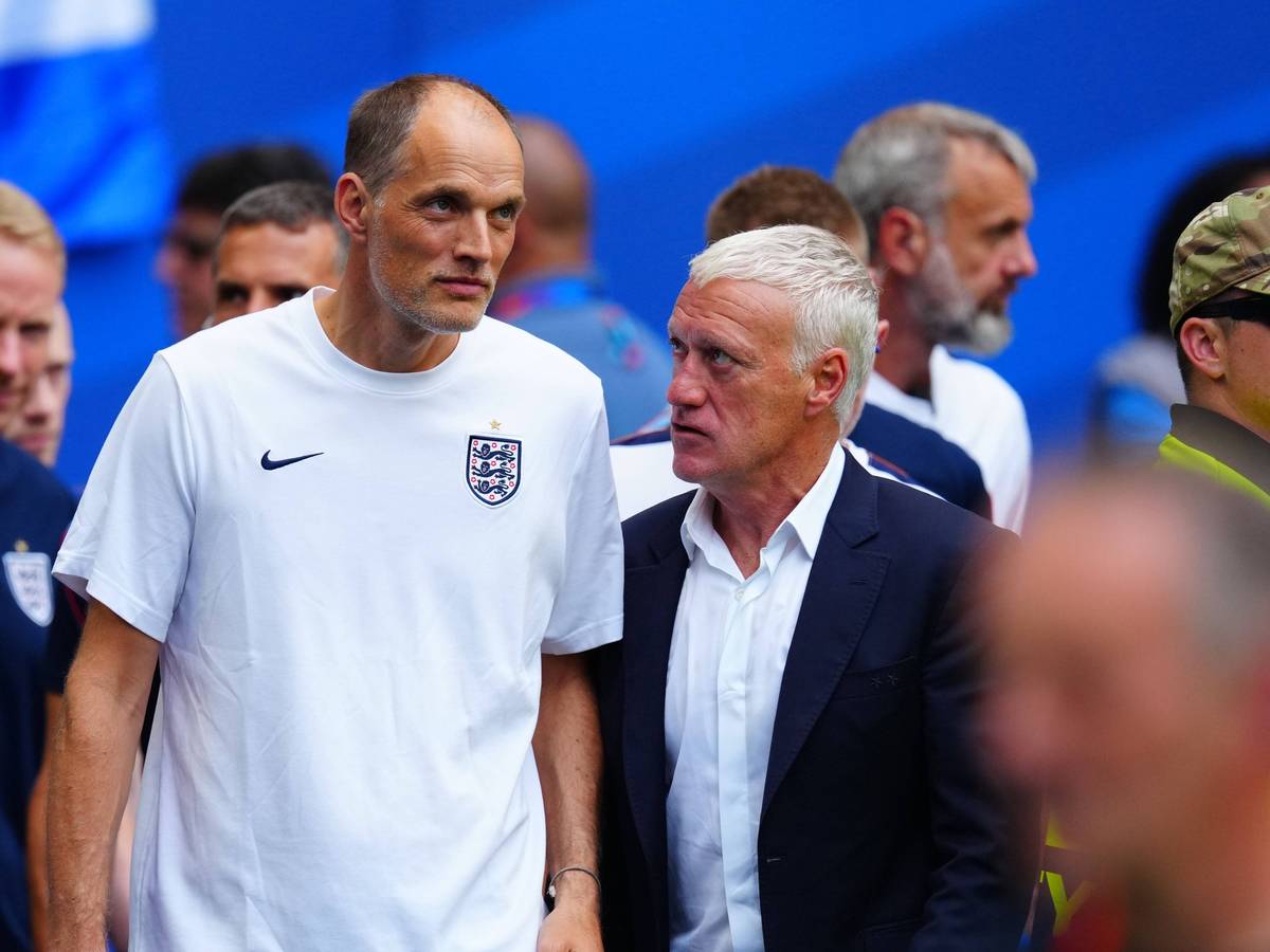Thomas Tuchel und Didier Deschamps kommen ins Stadion.