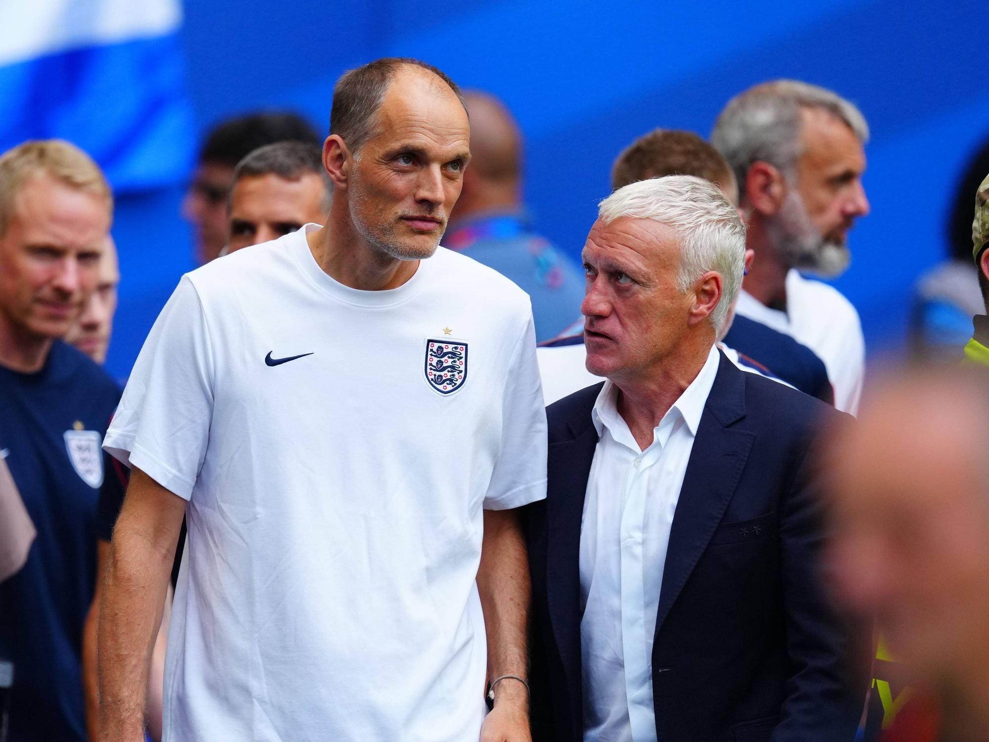 Thomas Tuchel und Didier Deschamps kommen ins Stadion.