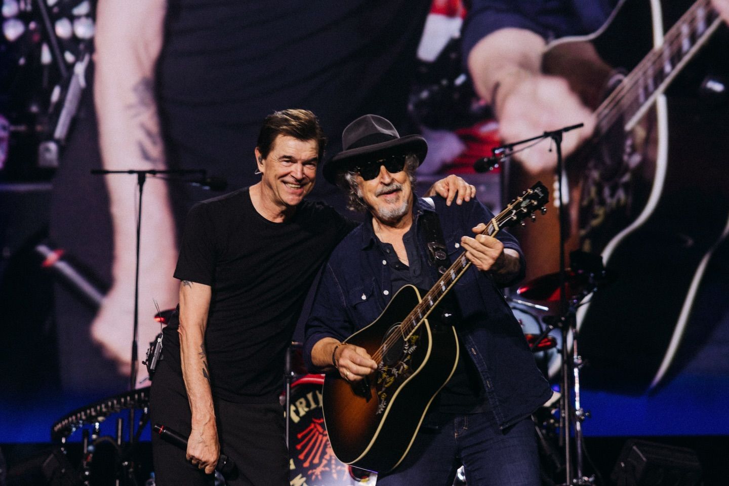 Campino von den Toten Hosen  zusammen mit Wolfgang Niedecken im Rhein-Energie-Stadion.