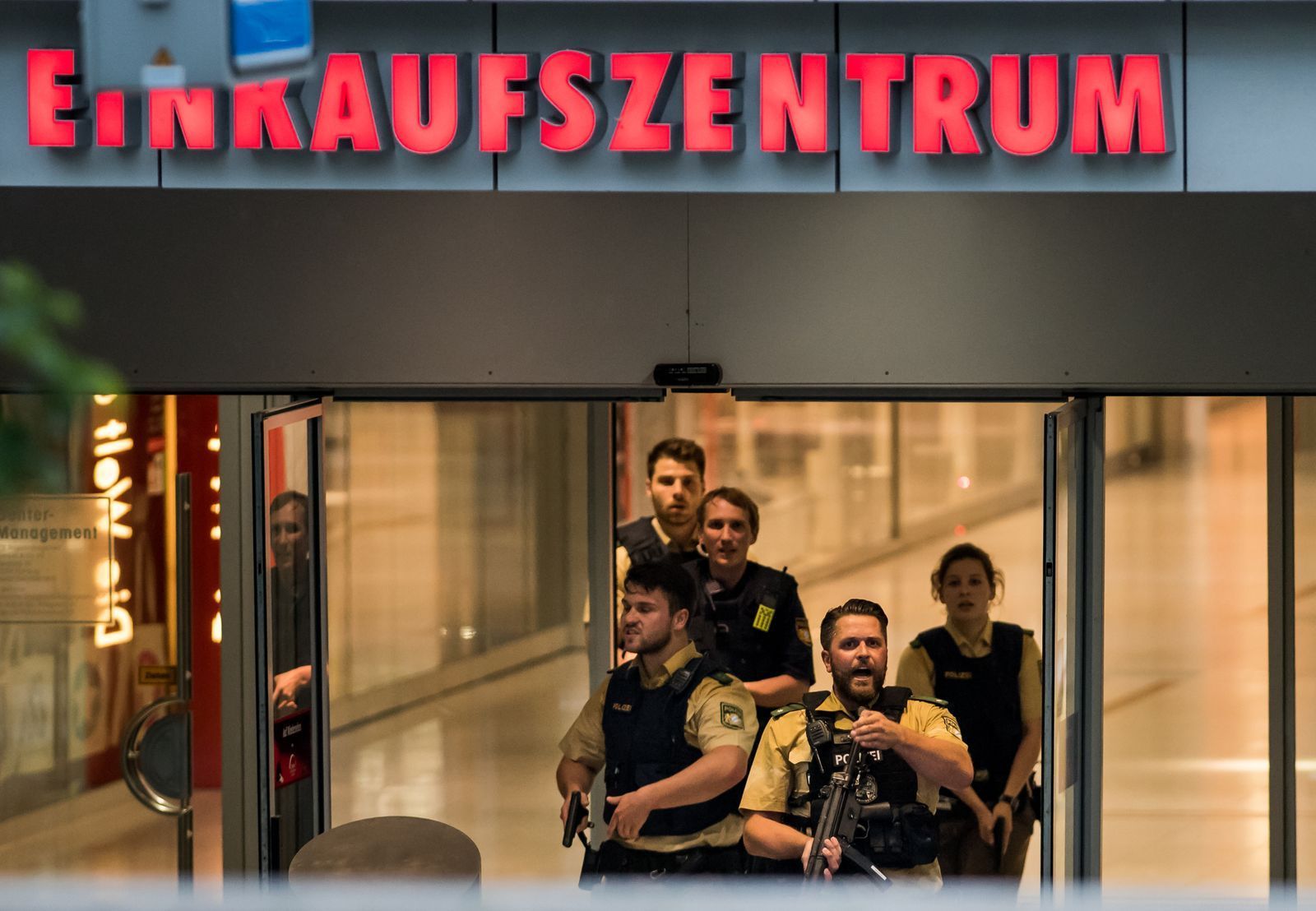 Am 22. Juli 2016 wurde das Olympia Einkaufszentrum in München zum Schauplatz eines Anschlags, der weltweit für Schlagzeilen sorgte. (Bild: 2016 Getty Images/Joerg Koch)