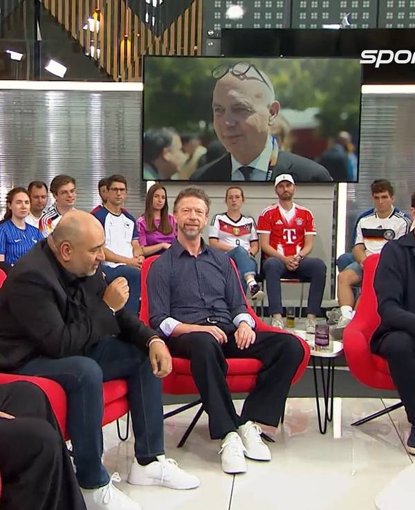 Doppelpass mit Stefan Effenberg, Amid Nouripour, Steffen Freund und Jochen Stutzky.