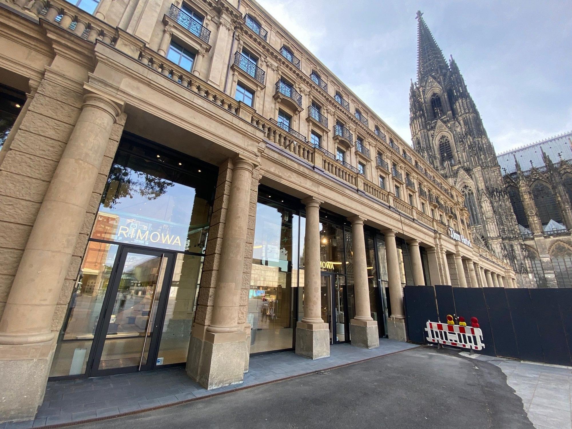 Menschenmassen kampierten im Mai über Nacht in der Kölner City,um eine der begehrten Swatch-Uhren zu ergattern.