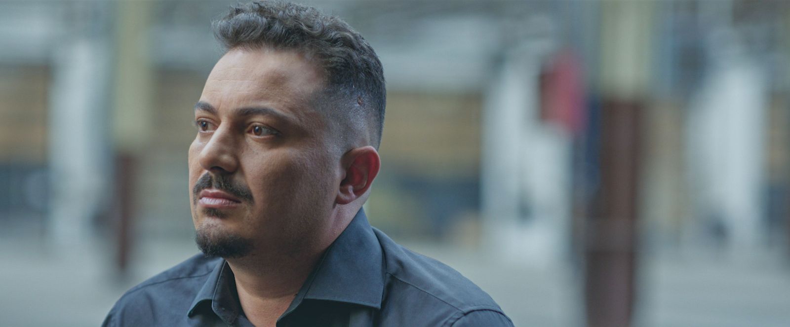 Hüseyin Bayri war Augenzeuge am OEZ. (Bild: ZDF / Sky Deutschland / OneGate Media)