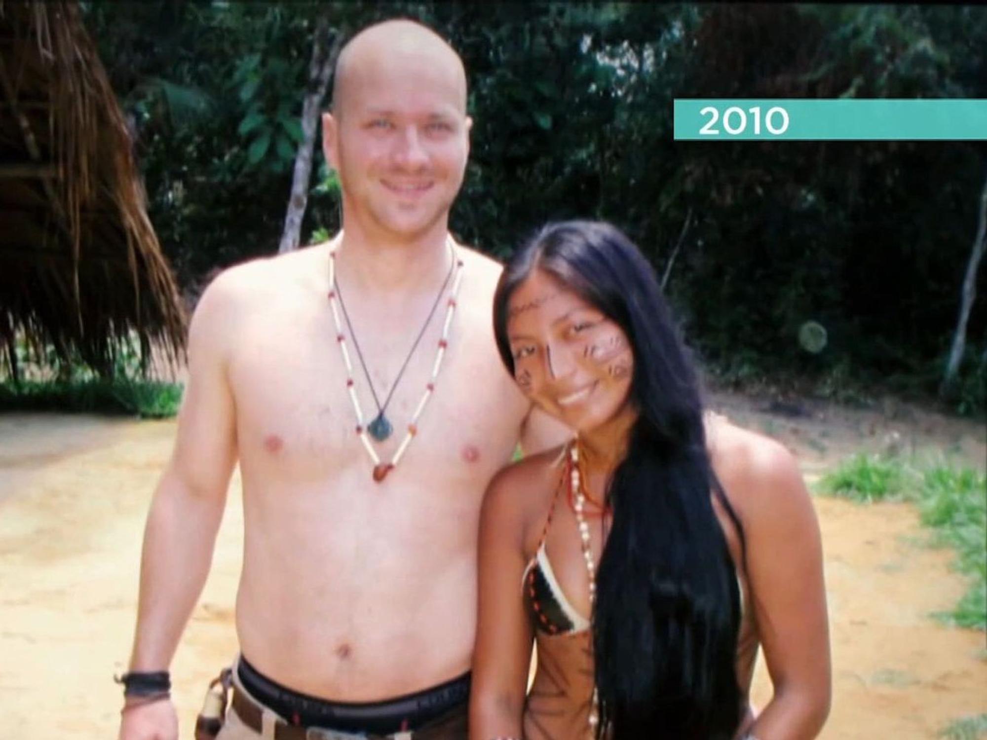 Hier, bei ihrer ersten Begegnung, knisterte es bereits: das erste gemeinsame Foto von Christian und Umussy. (Bild: VOX)