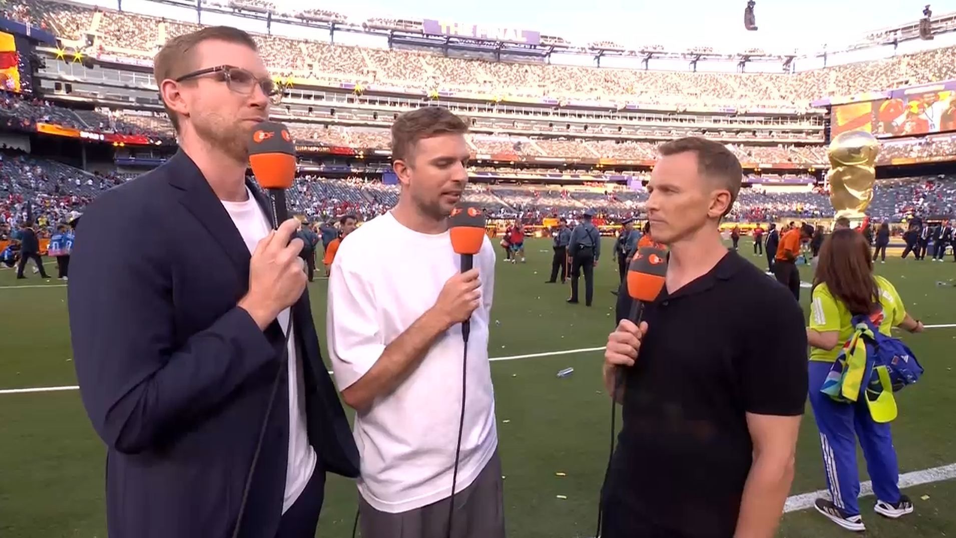 Das ZDF-Team mit Per Mertesacker, Christoph Kramer und Jochen Breyer am Sonntag (19. Juli 2026) beim WM-Finale.