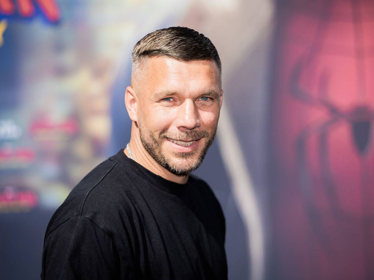 Lukas Podolski kommt zum Fan-Event „Spider-Man: Brand New Day“.