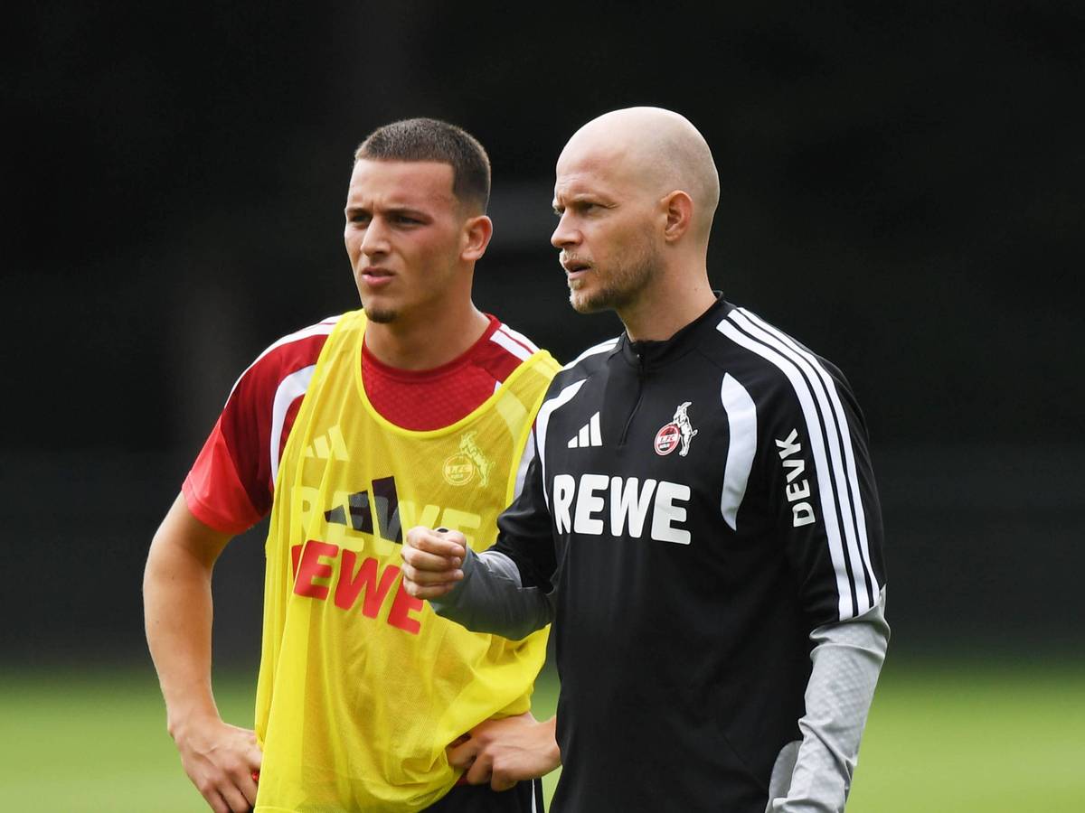 René Wagner und Said El Mala stehen im Training nebeneinander.