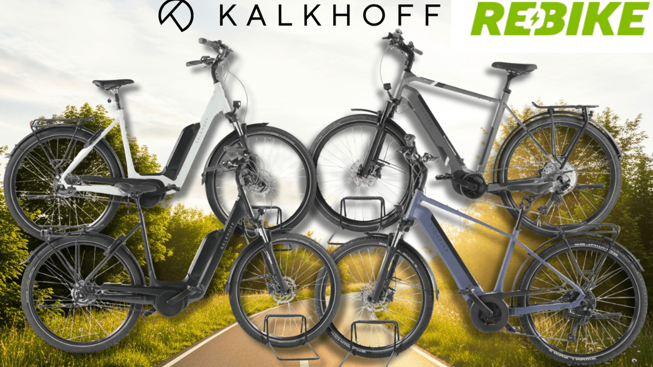 4 unterschiedliche E-Bikes von Kalkhoff vor einem Fahrradweg.